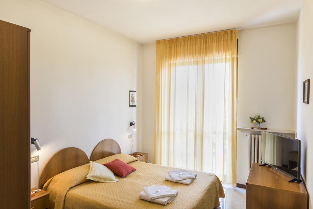 Hotel Cristina San Rocco di Piegara Eksteriør bilde