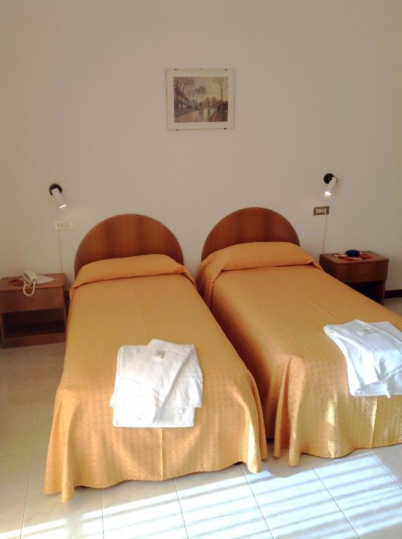 Hotel Cristina San Rocco di Piegara Rom bilde